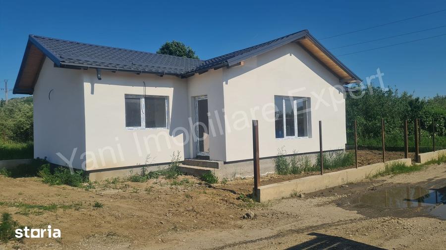 Casă cu 3 camere cu Teren 251 Mp în Central