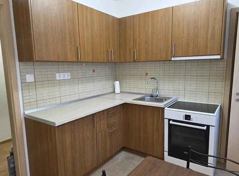 Garsonieră decomandată în Scriitorilor