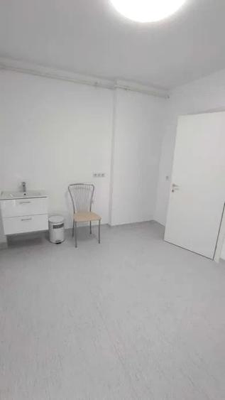 Spațiu comercial, de 15 mp, în Turnișor