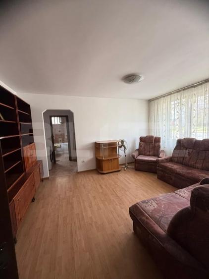 Apartament cu 2 camere decomandat, mobilat în Policlinica