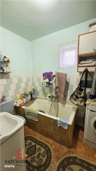 Casă cu 2 camere cu Teren 800 Mp în Păsăreni
