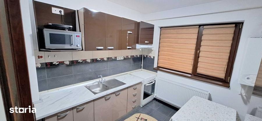 Apartament cu 3 camere decomandat, mobilat în Păcurari