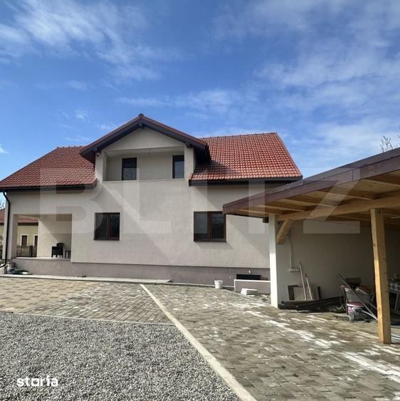 Casă cu 7 camere cu Teren 3200 Mp în Băcia