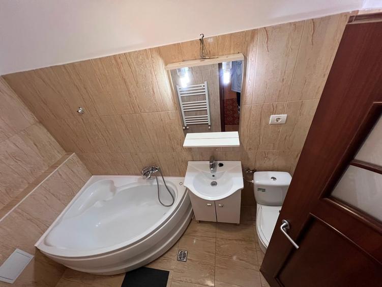 Apartament in vila, etaj 1, 4 camere cu 120 mp, 3 bai - 16