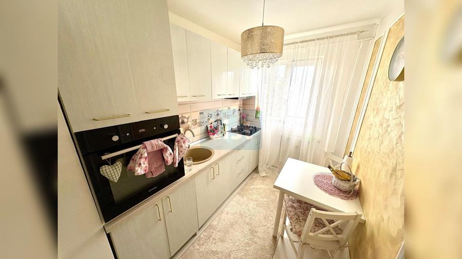 Apartament 2 camere Semidecomandat complet renovat - 4