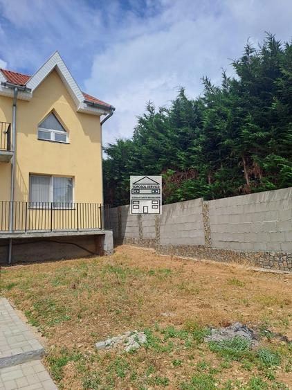 Casă individuală cu 5 camere cu Canalizare în Oncea