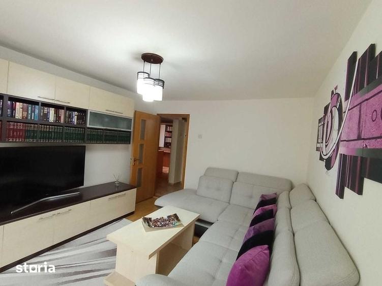 Vand apartament 3 camere,decomandat,confort 2,etaj 3 - 1