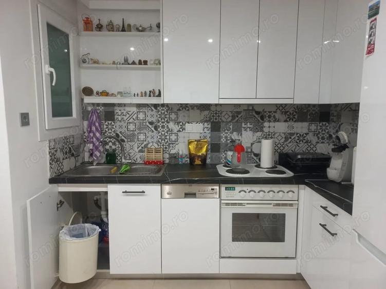 Apartament cu 2 camere decomandat în Panduri