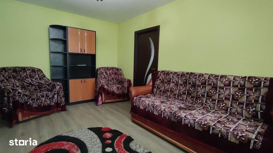 Apartament cu 2 camere semidecomandat în Calea București