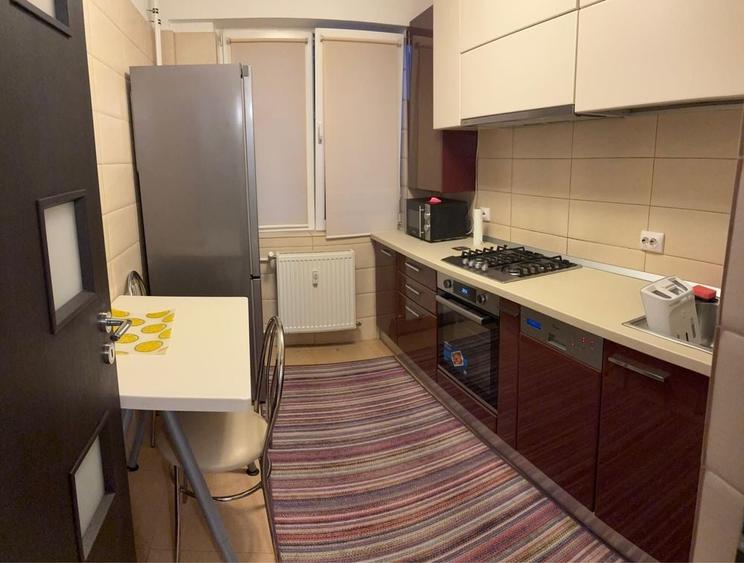 Apartament cu 2 camere decomandat în Banu Manta