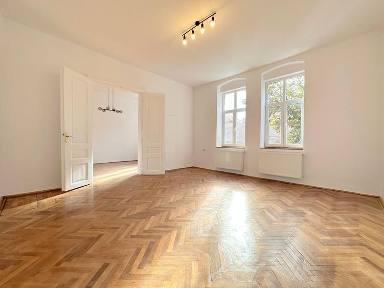 Apartament cu 3 camere decomandat în Bălcescu