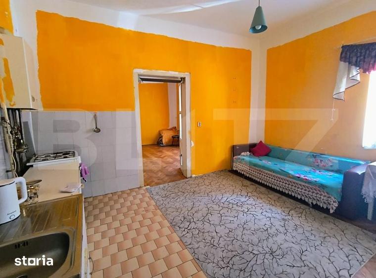 Casă cu 3 camere cu Teren 100 Mp în Central