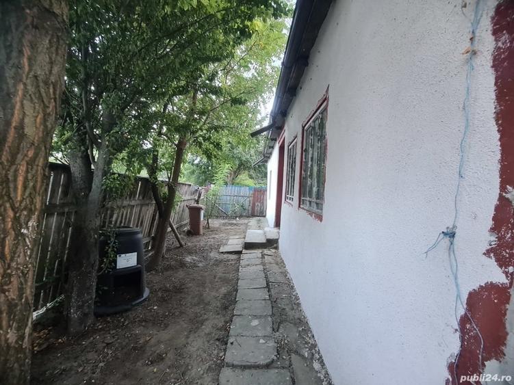 Casă cu 3 camere cu Teren 2100 Mp în Scorțaru Nou