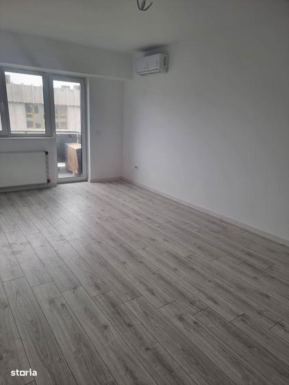 Apartament cu 2 camere decomandat în Galata