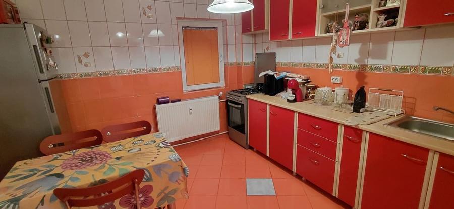 Apartament cu 2 camere decomandat în Mihai Bravu