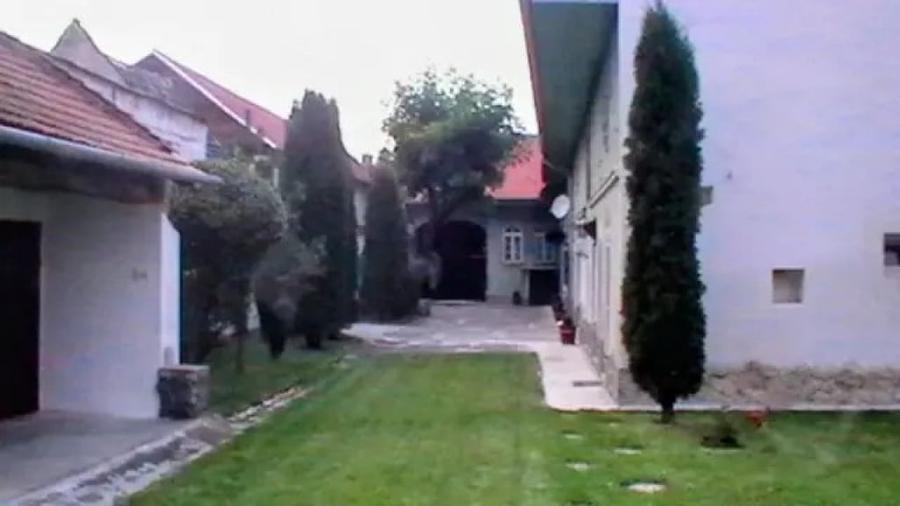 Casă cu 5 camere în Cristian