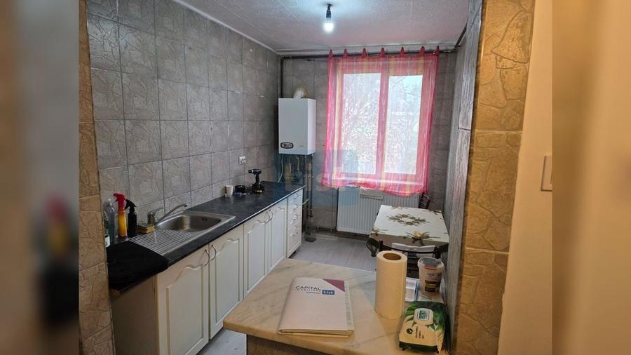 Vând apartament 2 camere, Craiovei - 2