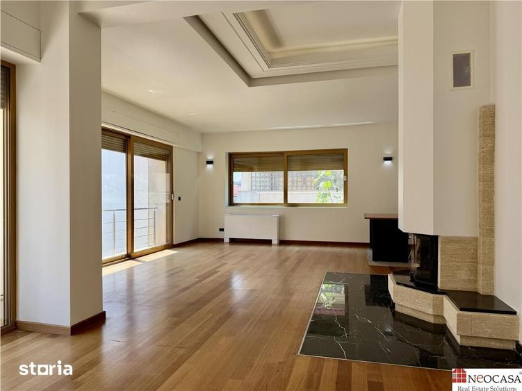 Apartament cu 5 camere în Primăverii