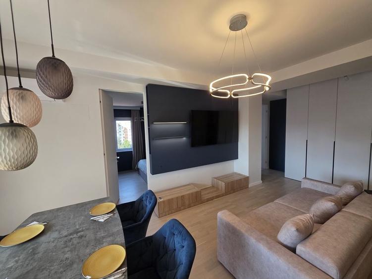 Apartament cu 2 camere decomandat în Exterior Vest