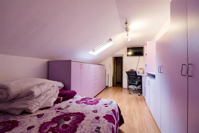Apartament cu 2 camere decomandat în Sânmartin