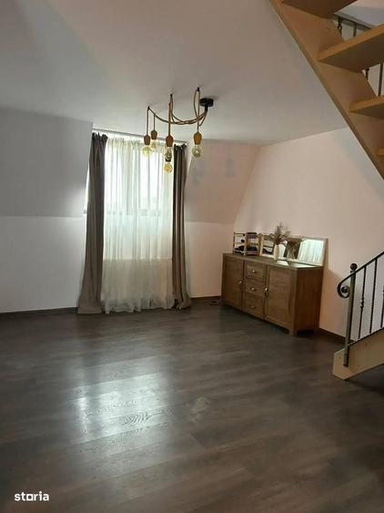 Apartament cu 4 camere în Dobroești