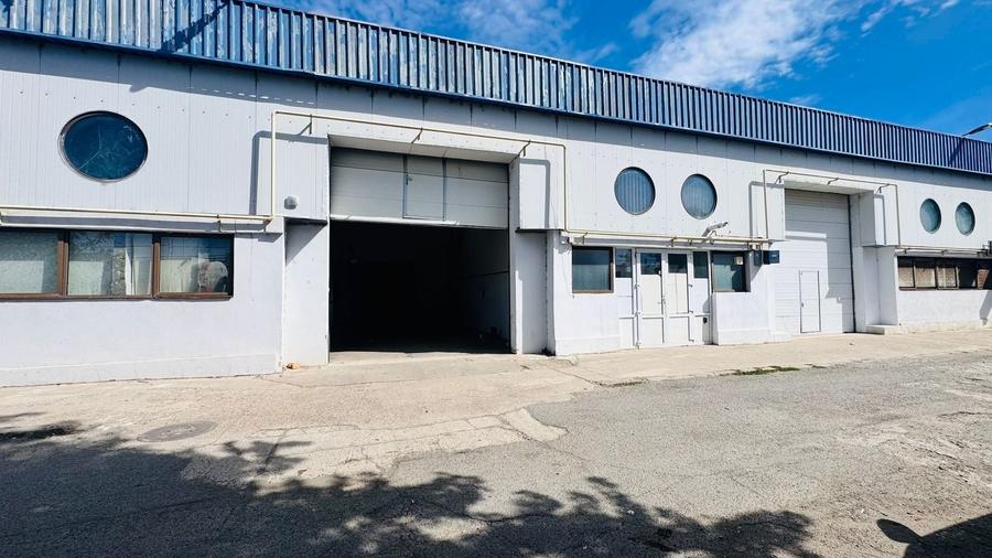 Spațiu industrial, de 856 mp, în Confecții