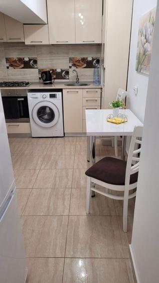 Apartament cu 2 camere decomandat, mobilat în Unirii