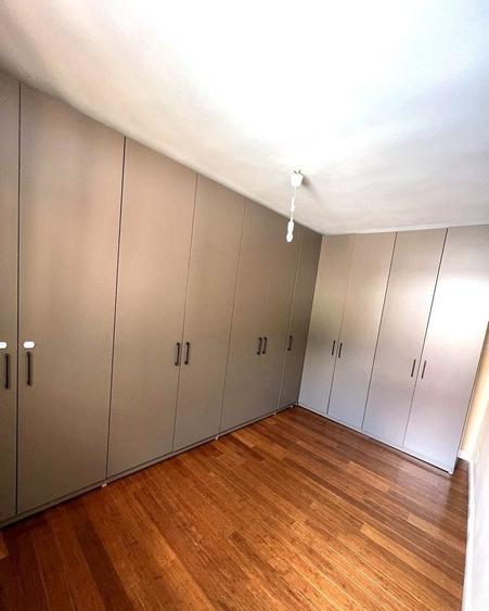 Apartament cu 3 camere decomandat în Iancului