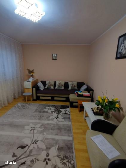 Apartament cu 2 camere decomandat, mobilat în Anda