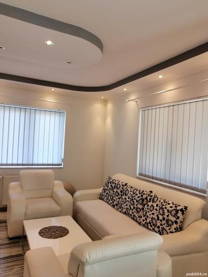 Casă cu 6 camere cu Teren 2255 Mp în Cenad
