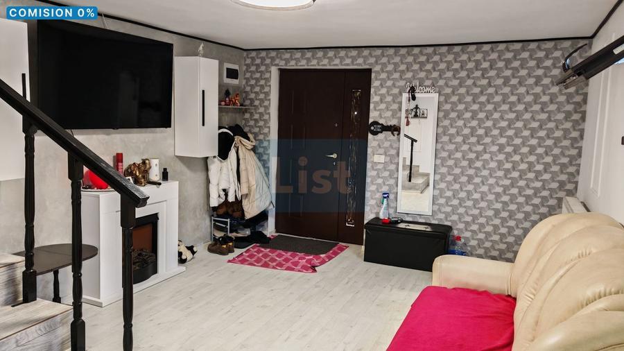 Casă cu 4 camere cu Teren 100 Mp în Central