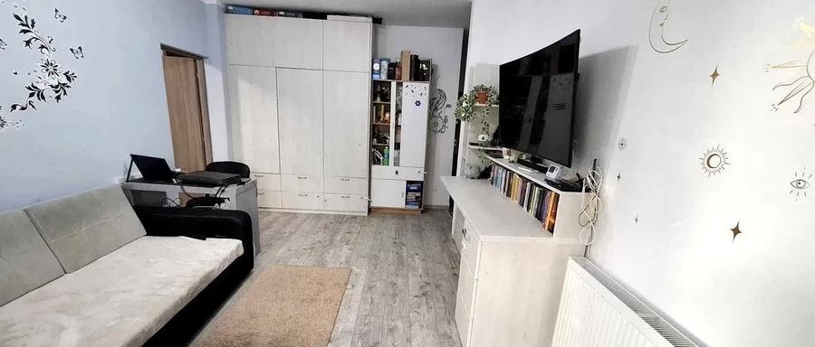 Apartament cu 2 camere decomandat, mobilat în Florești