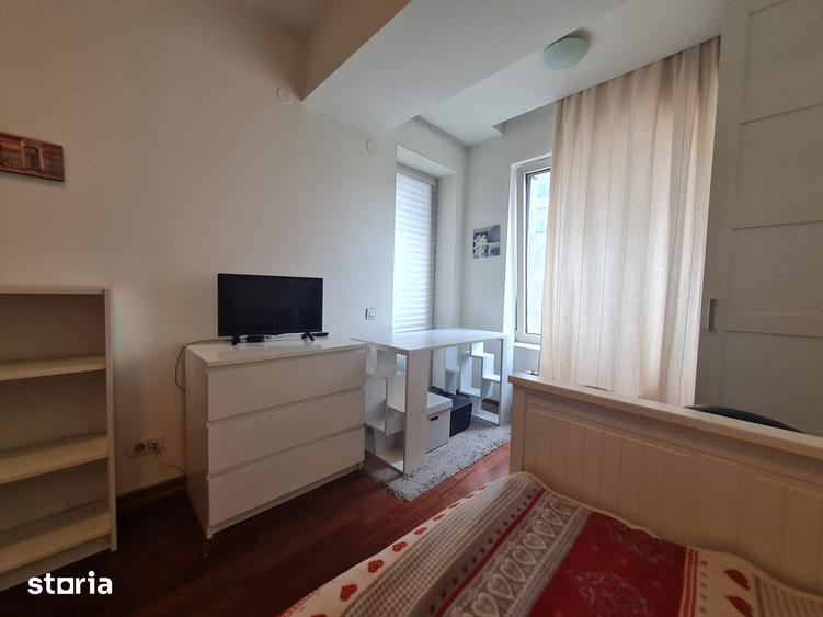 Apartament cu 3 camere decomandat în Dudești