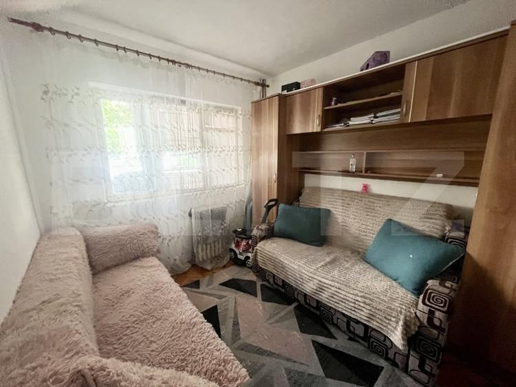 Apartament cu 2 camere semidecomandat, mobilat în Rogerius