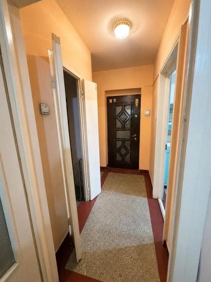 Apartament cu 2 camere semidecomandat în Est