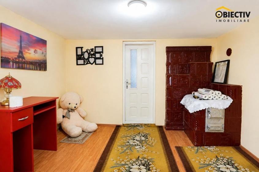 Casă cu 2 camere cu Teren 3477 Mp în Costișa