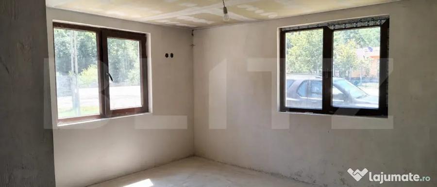 Casa individuala pentru vacan?a/investi?ie in Mari?e - 6
