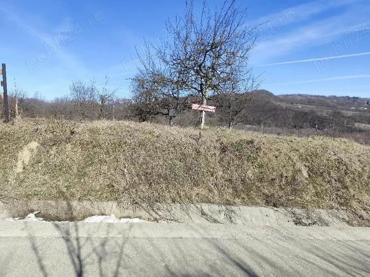 Teren de 1457 mp, în Micloșanii Mari