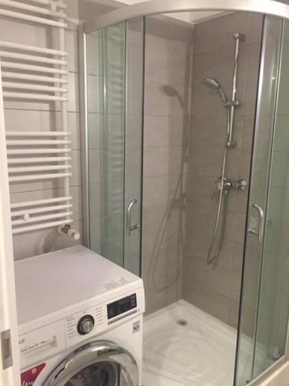 Apartament cu 4 camere, mobilat în Băneasa