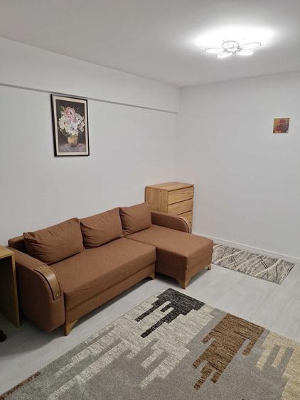 Apartament cu 2 camere decomandat în Vișani