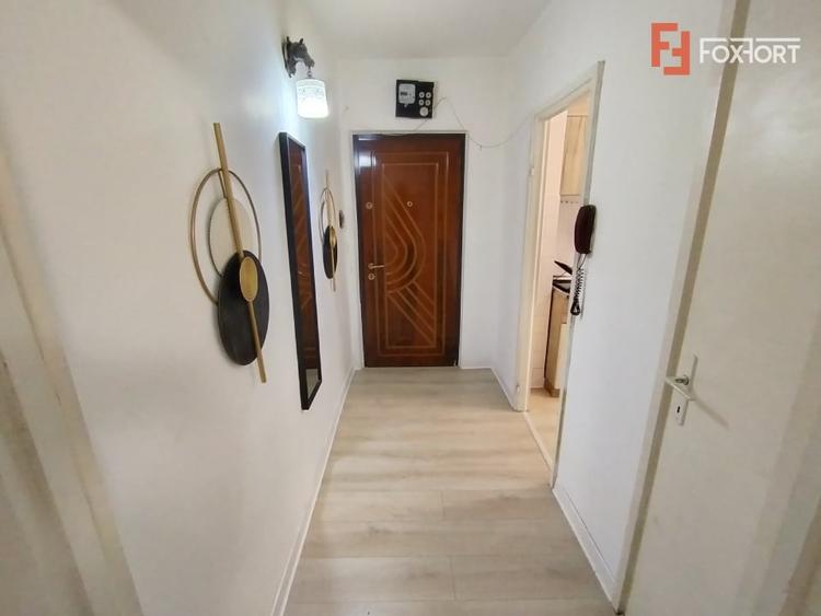 Apartament cu 2 camere semidecomandat, mobilat în Girocului