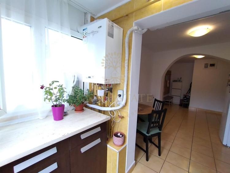 Apartament cu 3 camere decomandat, mobilat în Apărătorii Patriei