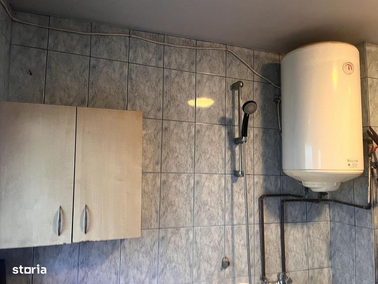 Casă cu 3 camere cu Canalizare în Piața Cluj