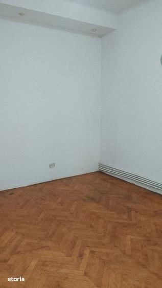 APARTAMENT NEMOBILAT SPATIOS METROU UNIVERSITATE - 6