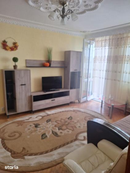 Apartament cu 3 camere decomandat în Ultracentral