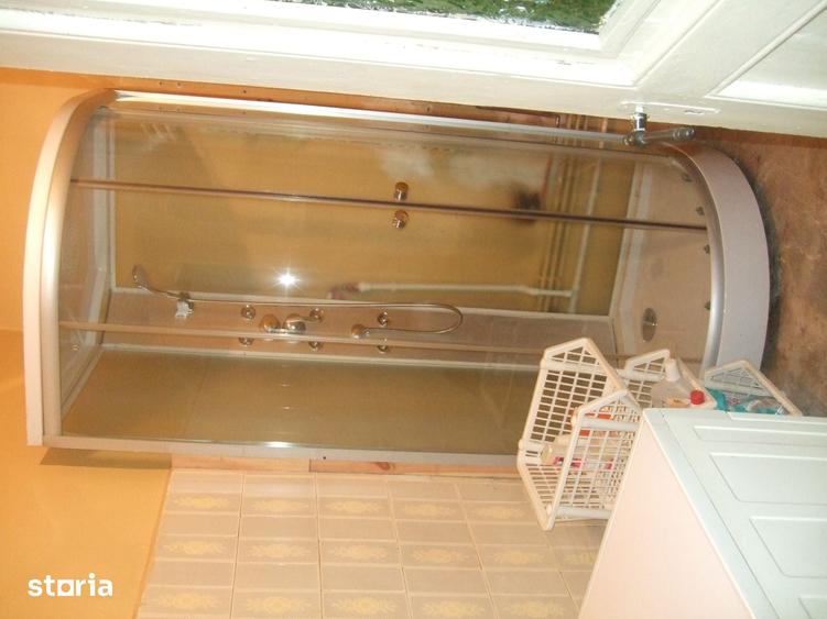 Casă cu 8 camere cu Teren 1000 Mp în Sud