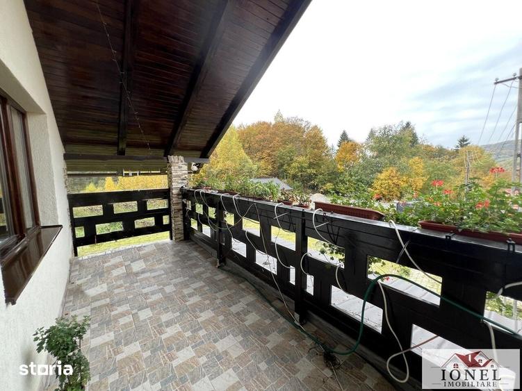 Casă cu 7 camere cu Teren 1500 Mp în Roșia Montană