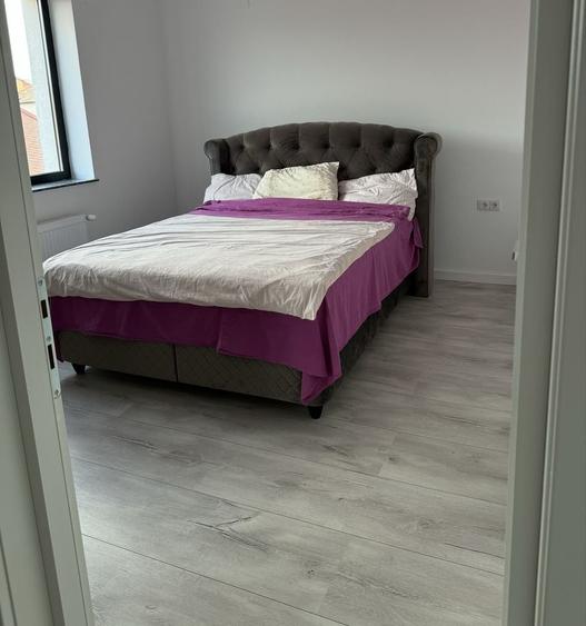 Apartament cu 2 camere decomandat în Exterior Vest