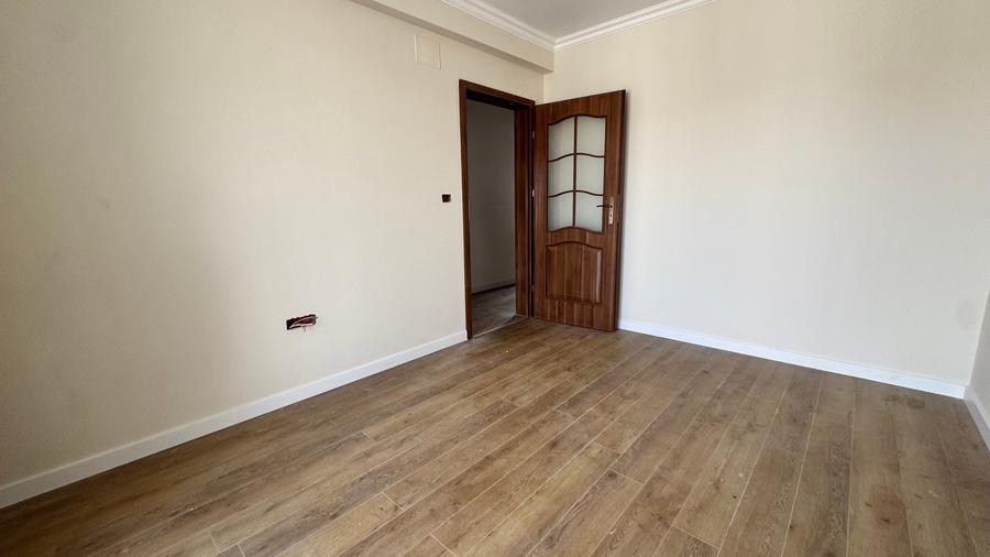 Duplex cu 4 camere cu Canalizare în Giroc