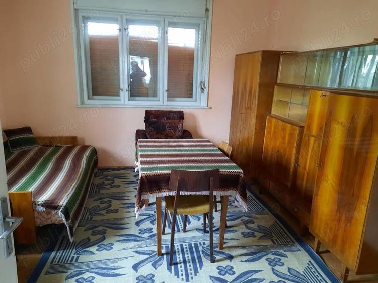 Casă cu 5 camere în Tulca